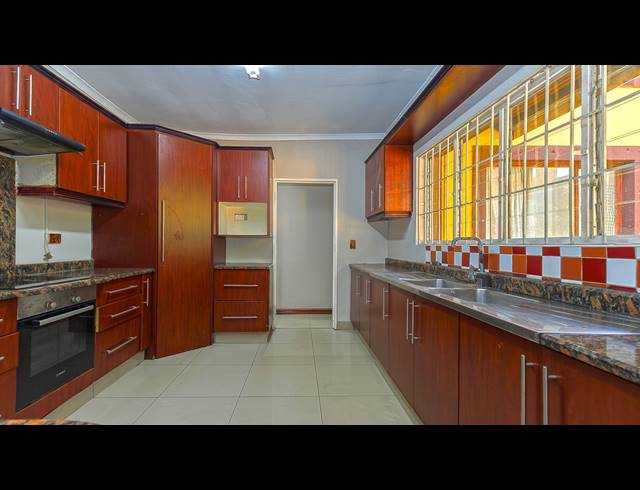 3 BEDROOM HOUSE FOR SALE IN WEST RIDING